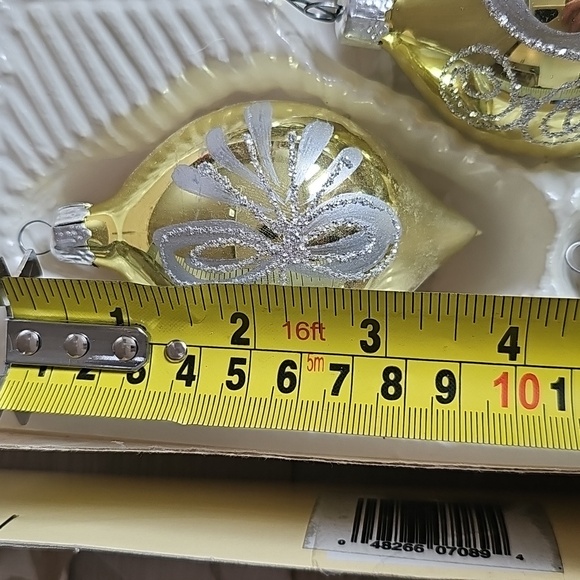 Vintage‎ 70s Christmas Classics Set Of 5 Glass Gold With Silver Ornaments - Picture 14 of 15